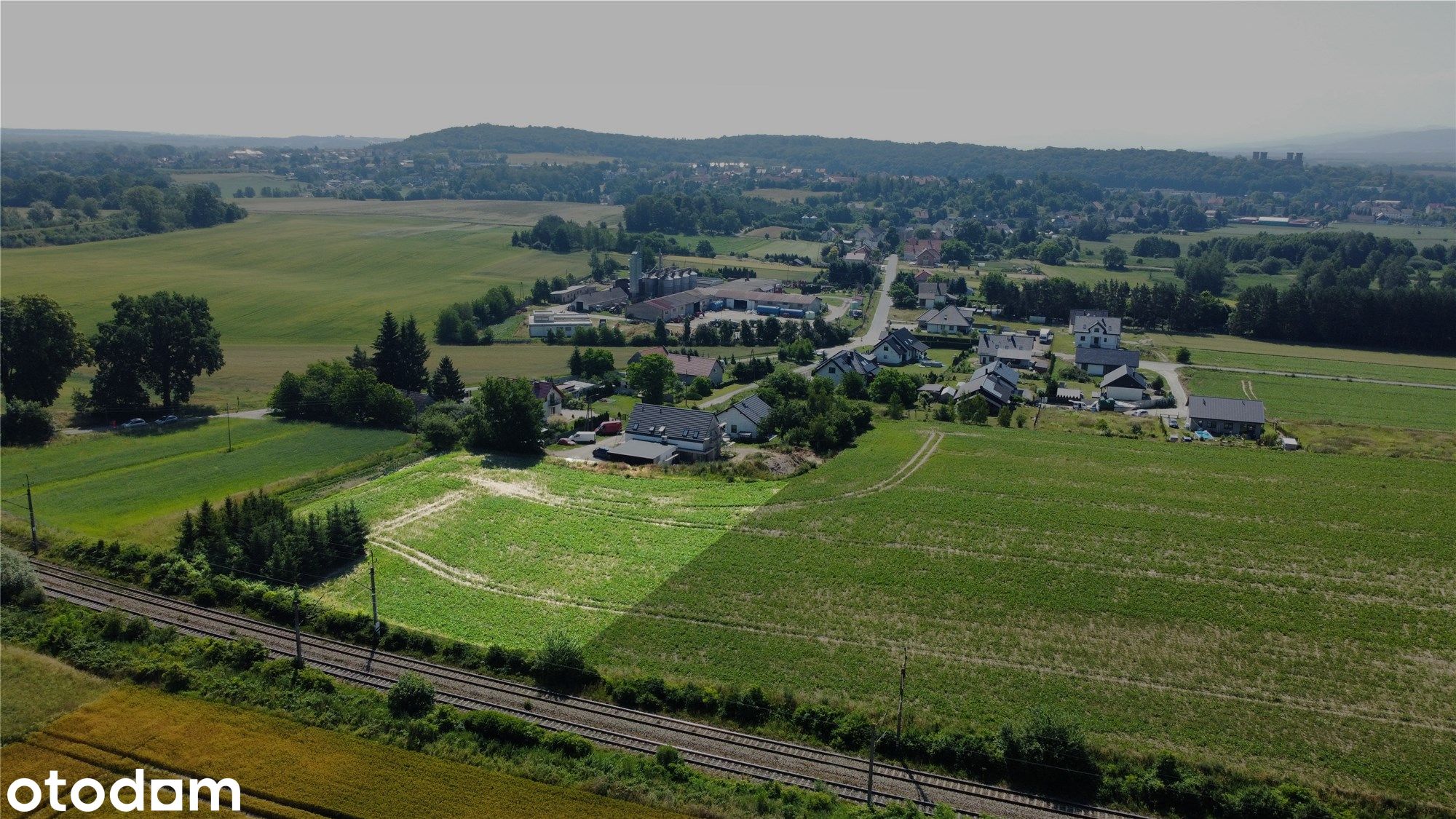 Działka 4040 m² | Nowy MPZP | Media przy działce | Widok na Pałac — Kamieniec Ząbkowicki