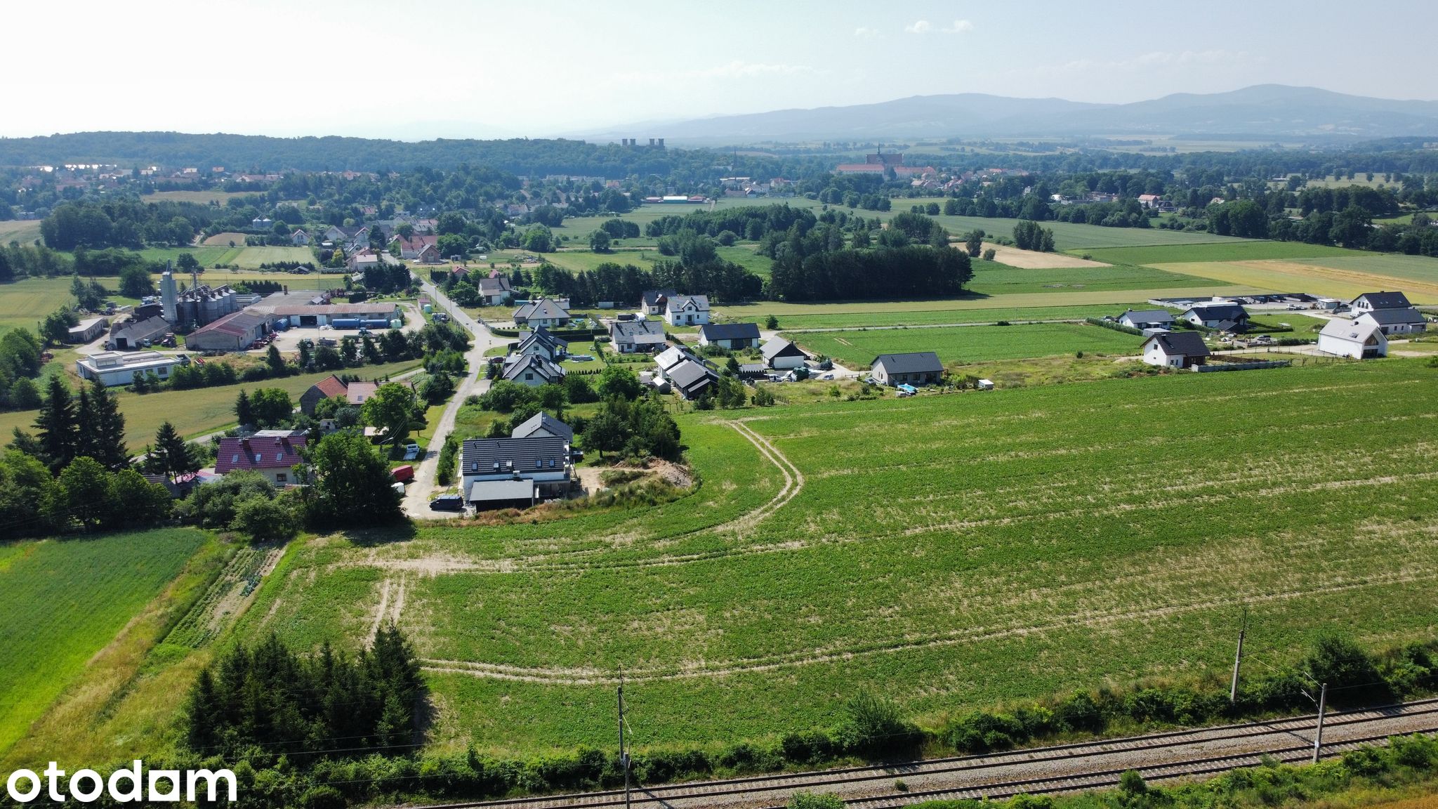 Działka 4040 m² | Nowy MPZP | Media przy działce | Widok na Pałac — Kamieniec Ząbkowicki
